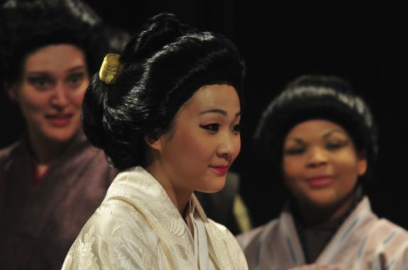 MADAMA BUTTERFLY - Dramma giapponese in tre atti di Giacomo Puccini, libretto di Luigi Illica e Giuseppe Giocosa, dal dramma Madame Butterfly di David Belasco MADAMA BUTTERFLY - Dramma giapponese in tre atti di Giacomo Puccini, libretto di Luigi Illica e Giuseppe Giocosa, dal dramma Madame Butterfly di David Belasco